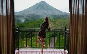 Hotel Arenal Kioro Suites & Spa
